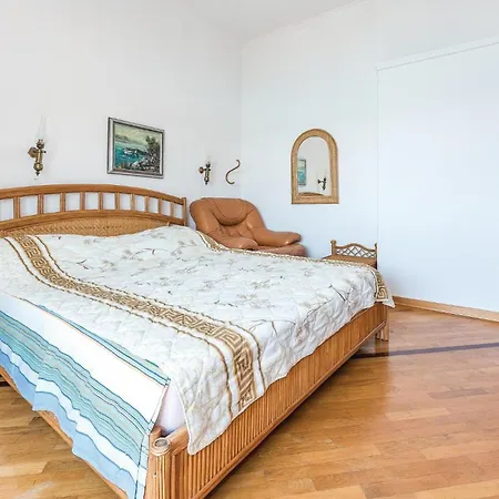 Holiday home Nice Home In Brodarica With House Sea View