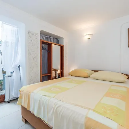 Nice Home In Brodarica With House Sea View