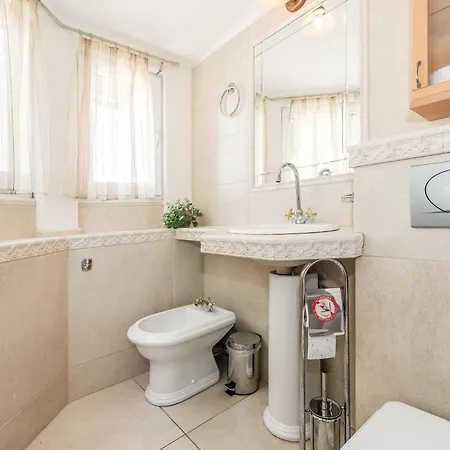 2 Bedroom Stunning In Hébergement de vacances *