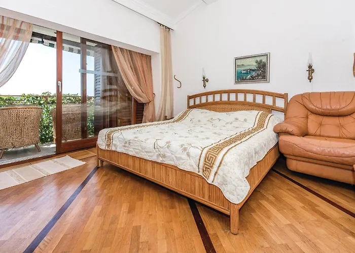 2 Bedroom Stunning Home In Brodarica * Brodarica (Sibenik-Knin)