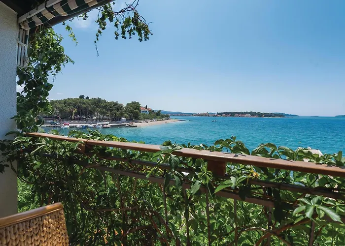 Holiday home 2 Bedroom Stunning Home In Brodarica