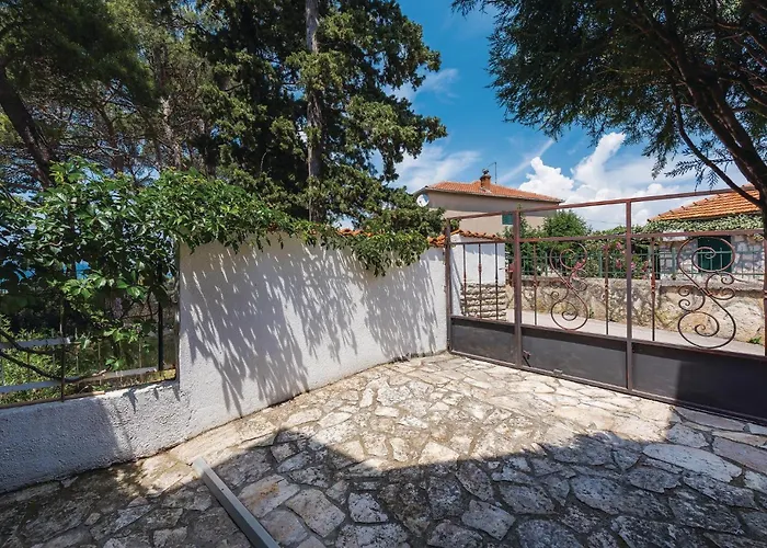 2 Bedroom Stunning Home In Brodarica * Brodarica (Sibenik-Knin)